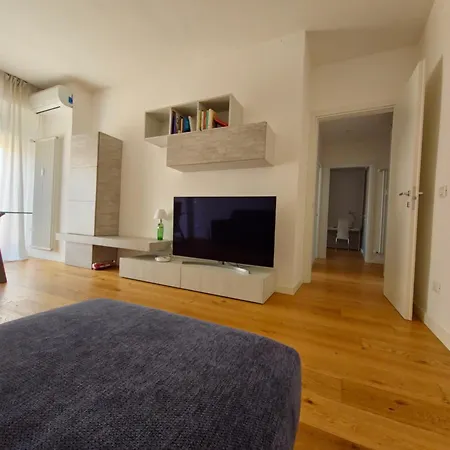 Lm House - Center Daire Pisa